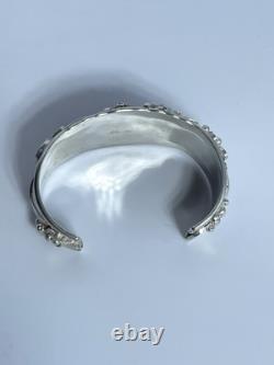 Large Navajo Allen Chee Bracelet en Argent Sterling avec Aigle, Fin du 20ème Début du 21ème siècle