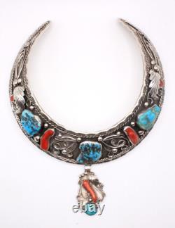 Magnifique ancien collier de collier en argent sterling, turquoise et corail de la tribu Navajo.