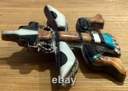 Meilleure broche Zuni Early Knifewing en mosaïque incrustée de turquoise naturelle et de coquillages, milieu du siècle Y
