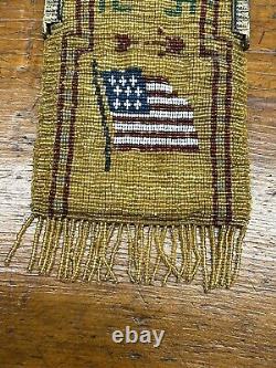 Native American Sioux Graine Perlée Cacher Purse American Flag Spinning Logs Early