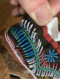 Paire Early Native American Perlage Mocassins