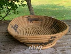 Panier Pima ancien avec motif d'aigle – Amérindien / Début du 20e siècle