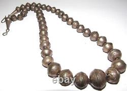 Perles De Navajo Précoce Collier Main Estampillé Saucer Gradué Perles Sterling Argent
