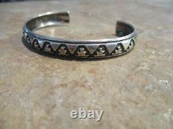 Plus Grand Early Tommy Singer (d.) Navajo Inlay Sterling Silver Design Bracelet