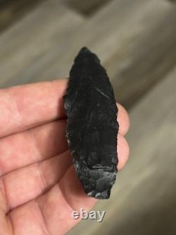 Point Lancelot en Basalte de l'Archaïque Précoce provenant de l'Oregon