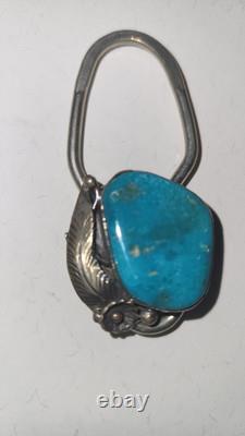Porte-clés en argent sterling navajo vintage du début du 20ème siècle avec une grande turquoise bleue