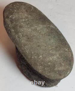 Rare Authentic Early Amérindian Indian Unique Grinding Stone Pestal
