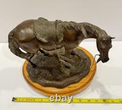 Rare Sculpture en Bronze de Bob Parks 2/35 Cheval de Guerre Amérindien Signée 1974