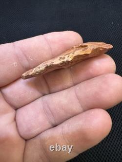 Superbe et authentique pointe de flèche en jaspe rouge ancien du Mississippi du Nord