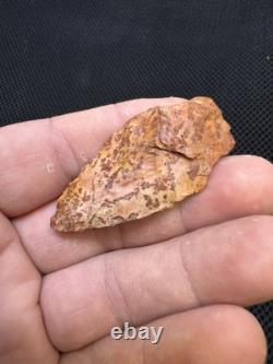 Superbe et authentique pointe de flèche en jaspe rouge ancien du Mississippi du Nord