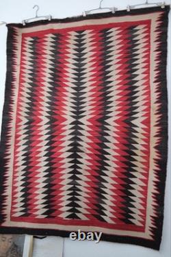 TAPIS NAVAJO ÉBLOUISSANT VINTAGE AMÉRICAIN AUTOCHTONE ÉPOQUE DÉBUT 1900 53 x 70 POUCES