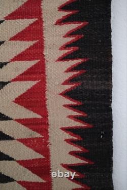 TAPIS NAVAJO ÉBLOUISSANT VINTAGE AMÉRICAIN AUTOCHTONE ÉPOQUE DÉBUT 1900 53 x 70 POUCES
