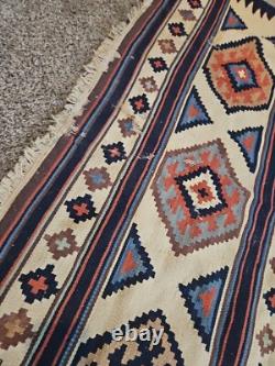 Tapis amérindien antique