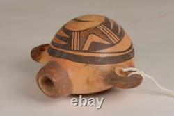 Très ancienne cantine miniature Hopi