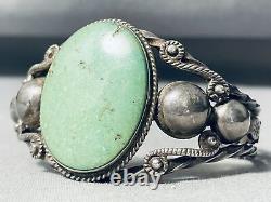 Un des meilleurs bracelets en argent sterling avec turquoise Cerrillos Navajo vintage