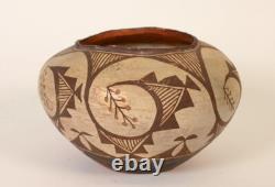 Un pot en céramique Acoma Pueblo précoce vers 1910-1920 4,75 x 7