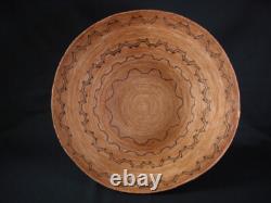 Un très grand panier Mono Paiute ancien, panier amérindien, vers 1910