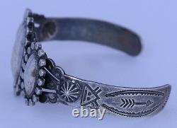 Vieux Sterling Argent Native American Navajo Pétoncled Bracelet Tôt Bell Trading