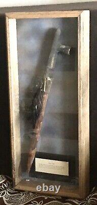 Vintage Antique Early Native Americans Peace Pipe Shadowbox Vieux