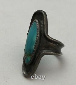 Vintage Navajo Sterling Silver & Turquoise Early Native American Cast Ring S7