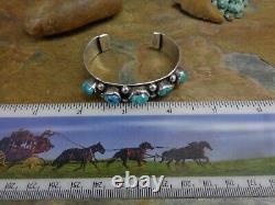 Waouh ! Magnifique Bracelet Manchette Ancien Navajo Épais avec 5 Turquoises et des Poinçons en Argent Massif